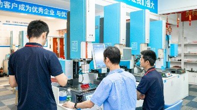無膠勝有膠：靈科超聲波焊接如何重塑奶瓶配件的安全新標(biāo)桿